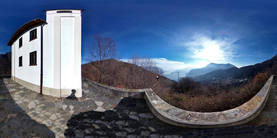 Blick auf den Comer See vom Aussichtspunkt an der Madonna di Breglia in Plesio