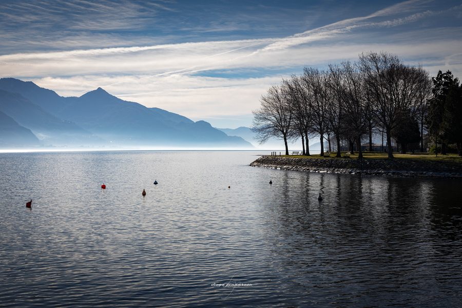 Blick auf Dongo und den Comer See von der Uferpromenade nahe der Kirche von Dongo