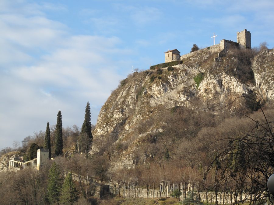 Castello dell'Innominato a Vercurago di Somasca, in provincia di Lecco