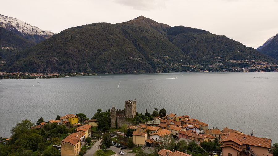Castello di Rezzonico in San Siro am Comer See