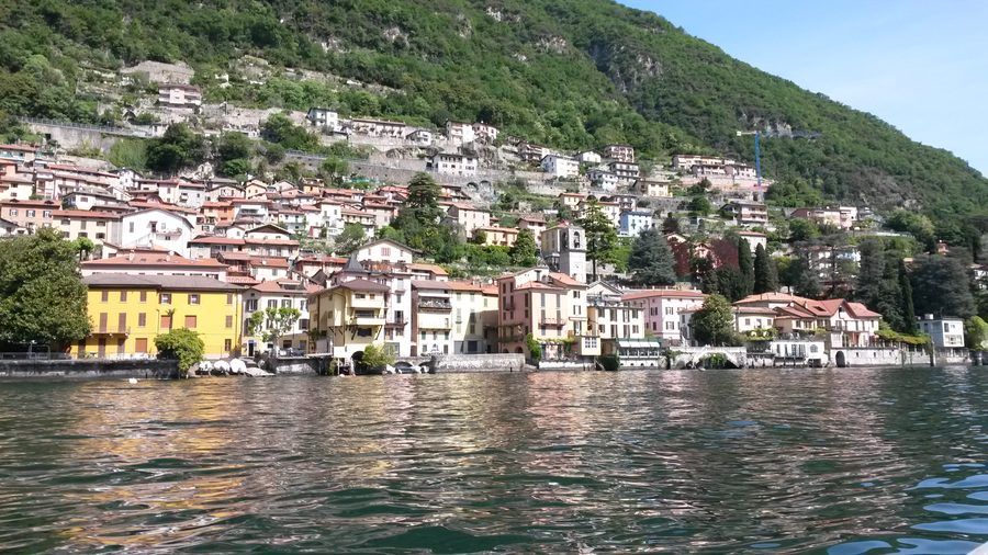 Panoramablick auf Carate Urio am Comer See
