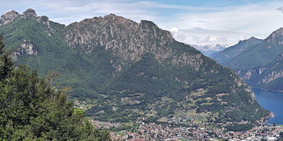 Blick auf den Monte Moregallo vom Monte Barro